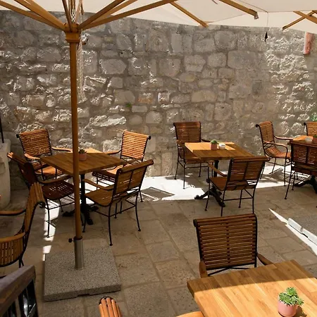 Ciri Biri Bela Boutique Hostal