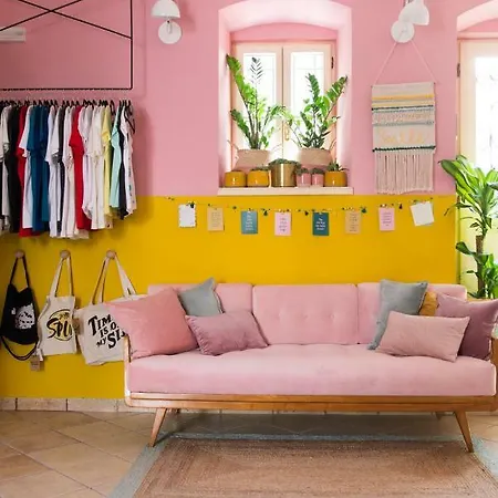 Ciri Biri Bela Boutique Хостел *