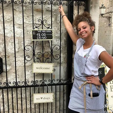 Ciri Biri Bela Boutique