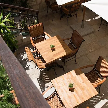 Hostel Ciri Biri Bela Boutique