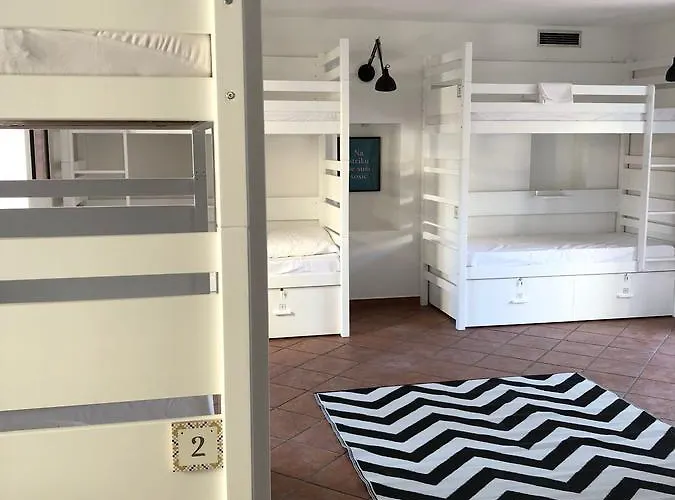 Ciri Biri Bela Boutique Ostello *