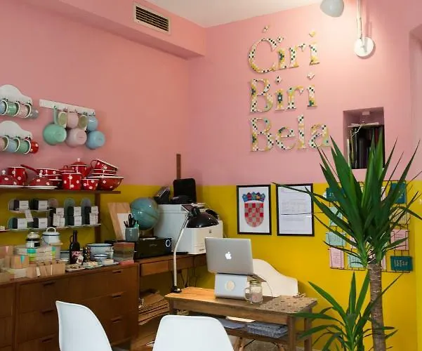 Ciri Biri Bela Boutique *