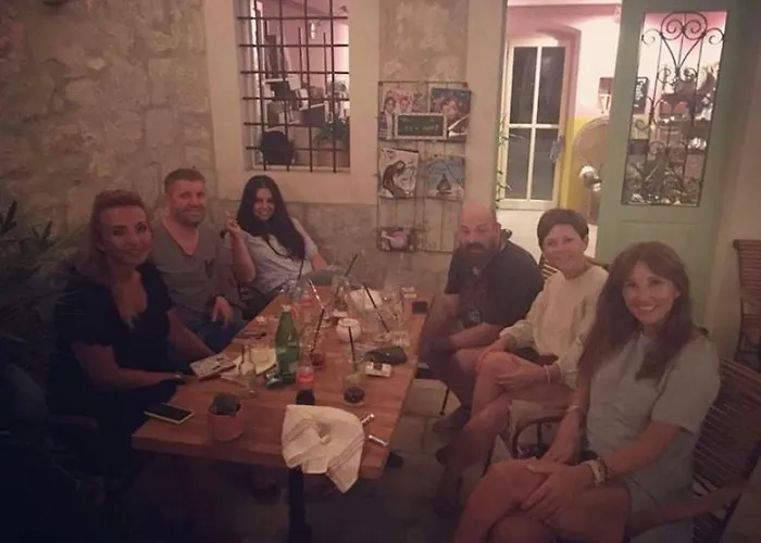 Ciri Biri Bela Boutique